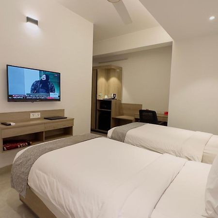 Priyo Nibash Stylish Residential Hotel Dacca Exterior foto