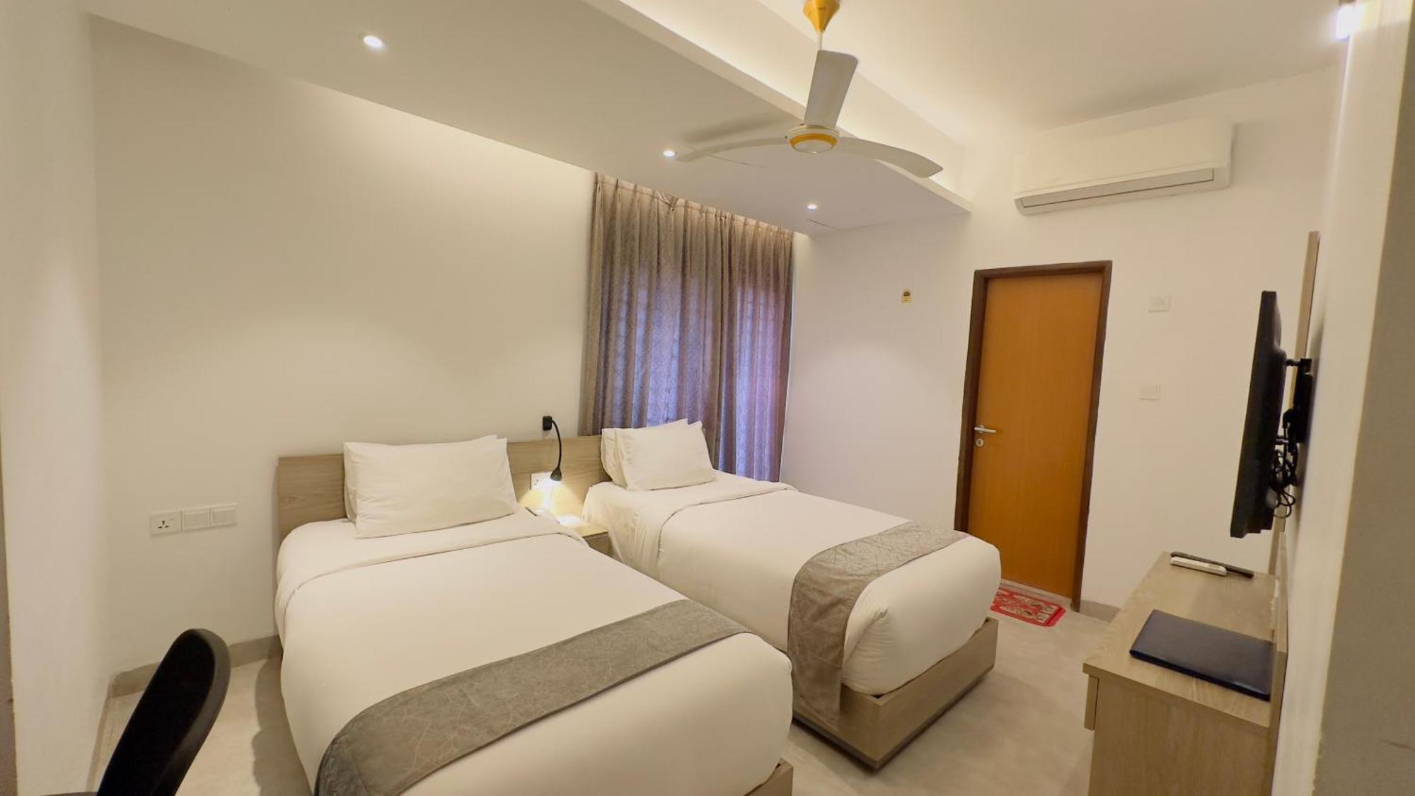 Priyo Nibash Stylish Residential Hotel Dacca Exterior foto