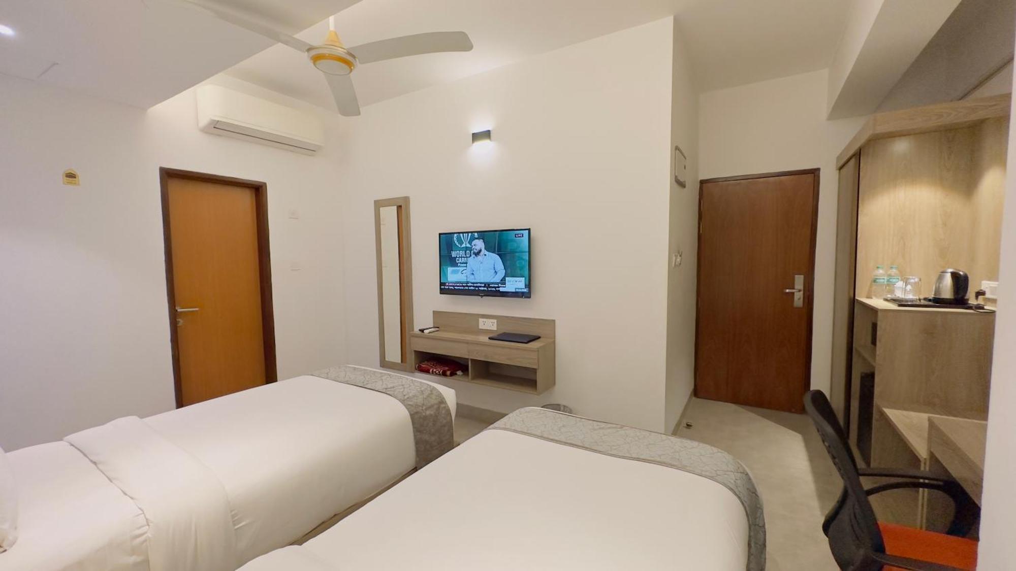 Priyo Nibash Stylish Residential Hotel Dacca Exterior foto